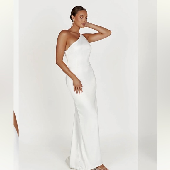 Meshki Harper Gown Dress - Picture 4 of 10